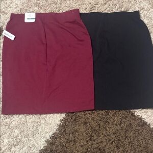 Old Navy Women's Pencil Skirt Set in Burgundy and Black